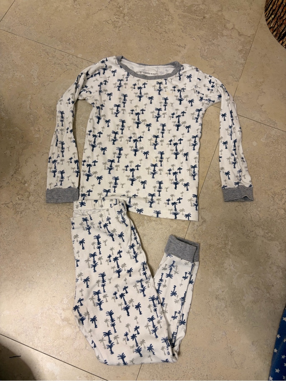 Burt’s Bees White Pajama Set with Blue Palm Tree Print- 3T